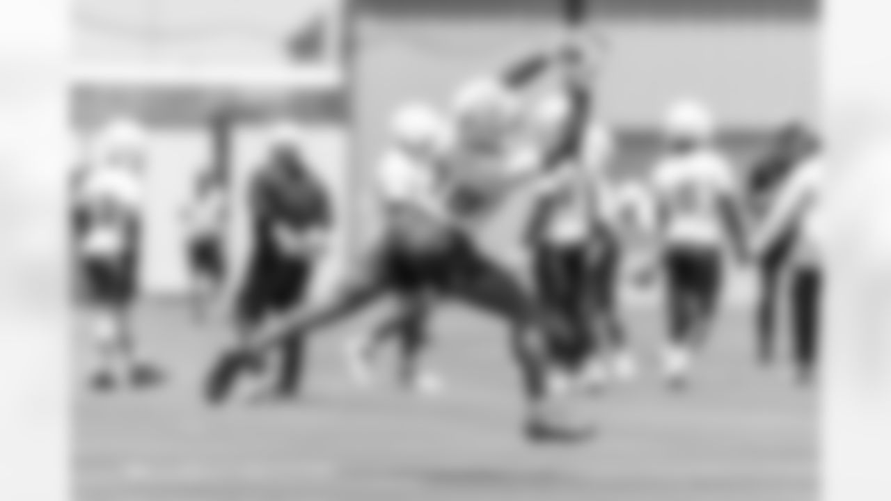 Los Angeles Chargers players participate in Phase 3 of the offseason program on Tuesday, May 27, 2025 at The Bolt in El Segundo, CA.