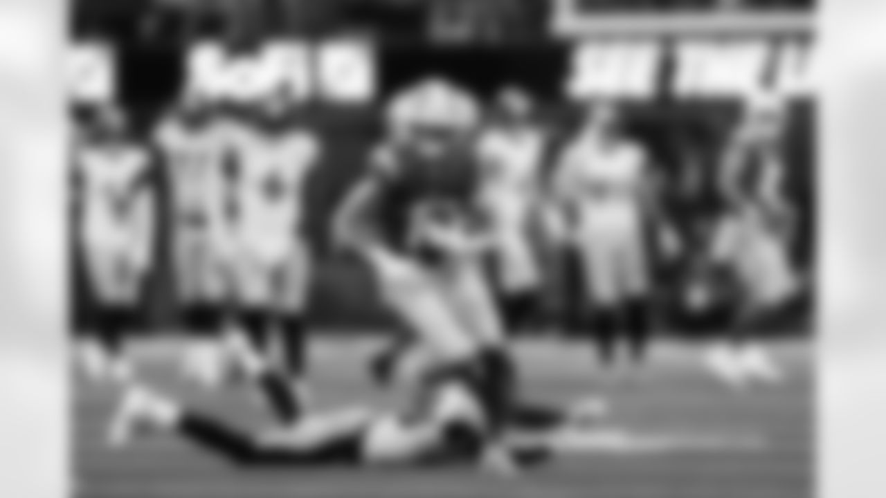 WR Ladd McConkey (15)