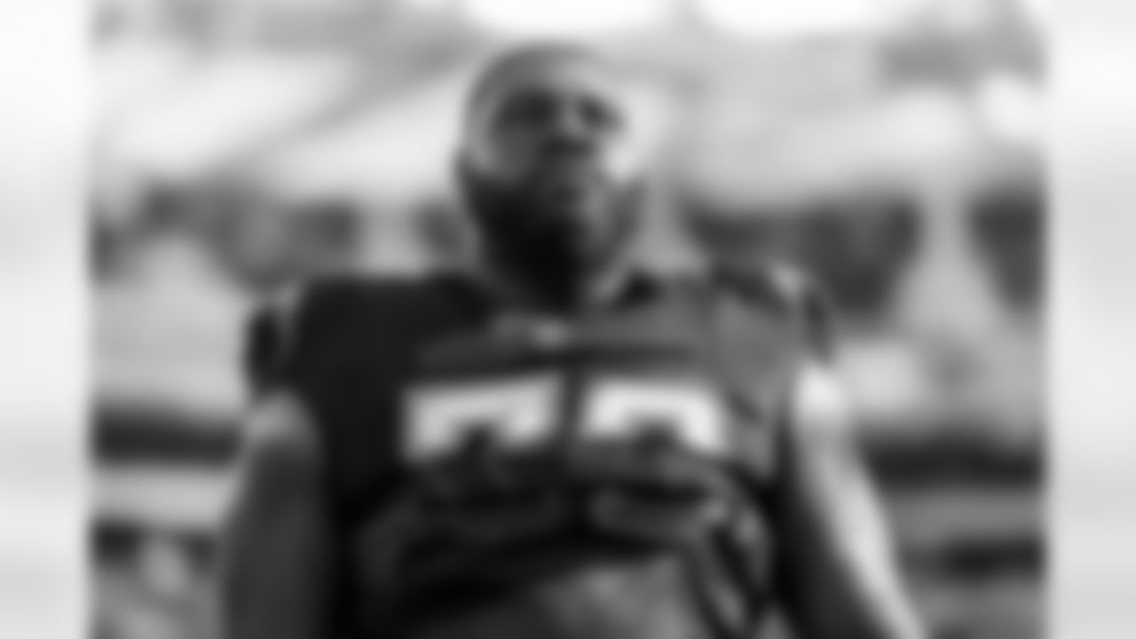 Check out the best shots from the Chargers Week 17 matchup against the Texans!