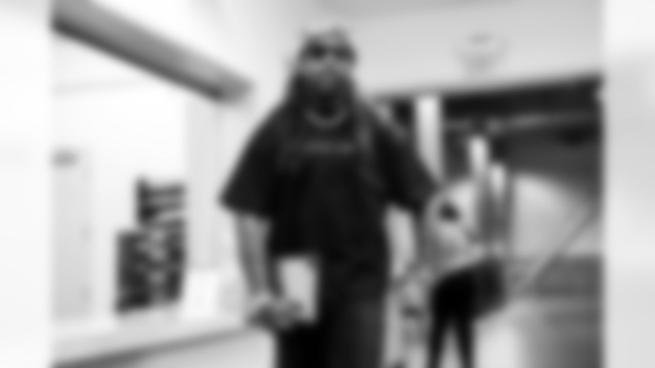 OLB Bud Dupree (48)
