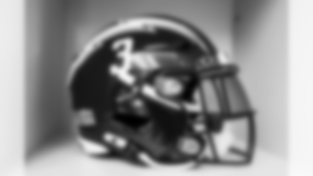 S Derwin James Jr. (3)