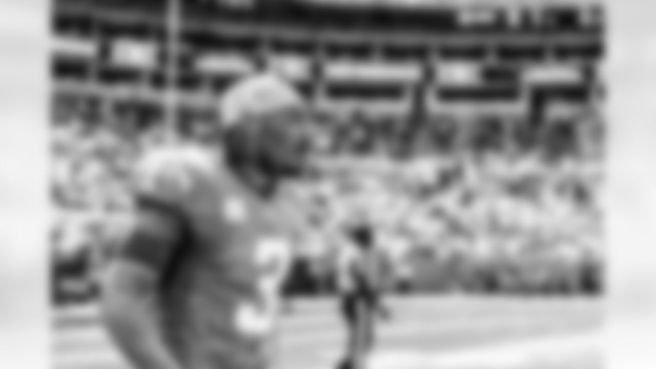 The Los Angeles Chargers play the Carolina Panthers on Sunday, September 15, 2024 at Bank of America Stadium in Charlotte, NC.
[FINAL SCORE: LAC 26 - CAR 3]