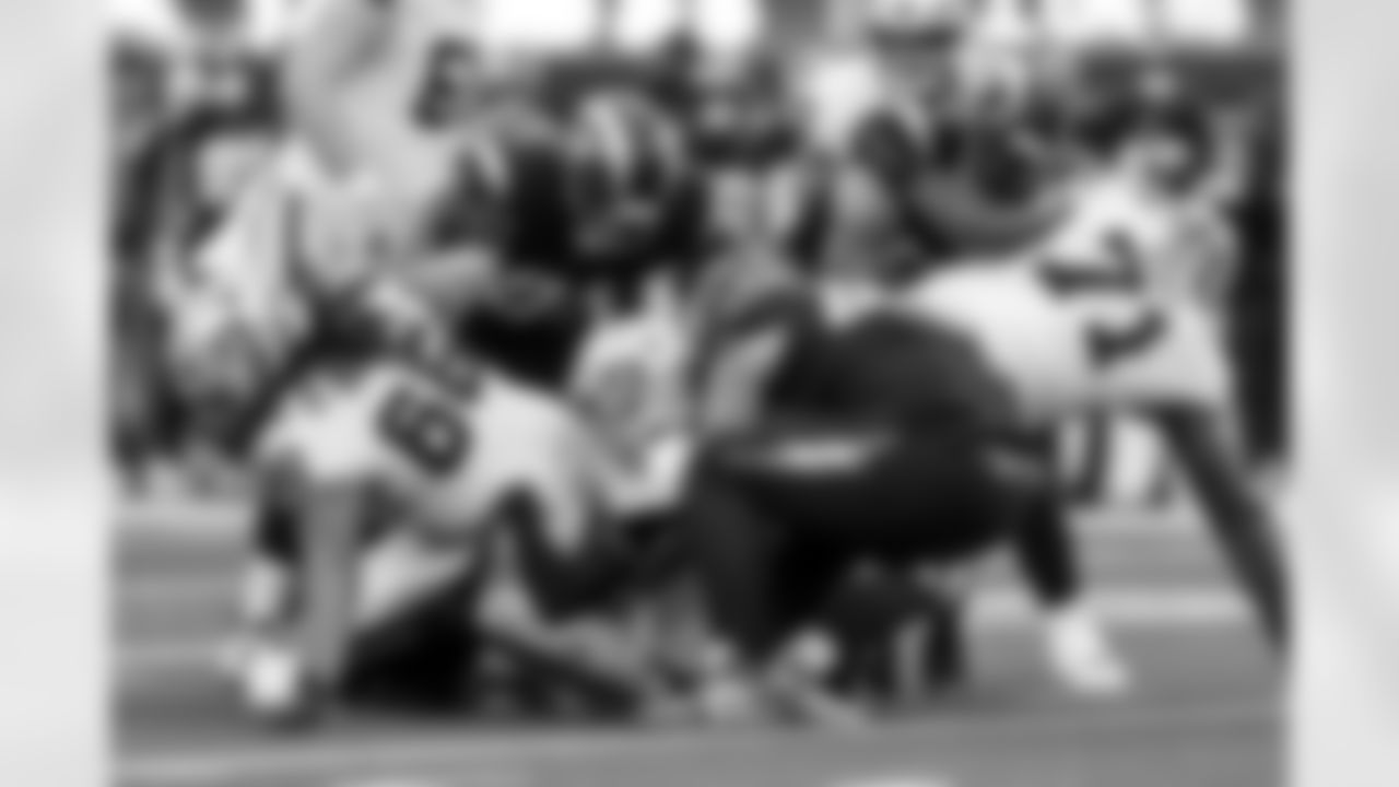 OLB Tuli Tuipulotu (45)