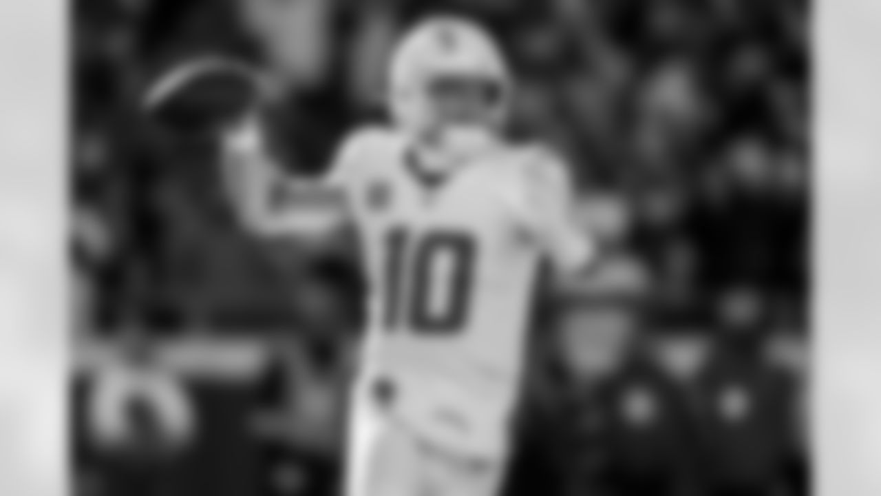 Check out the best shots from the Chargers Week 15 matchup against the Chiefs!