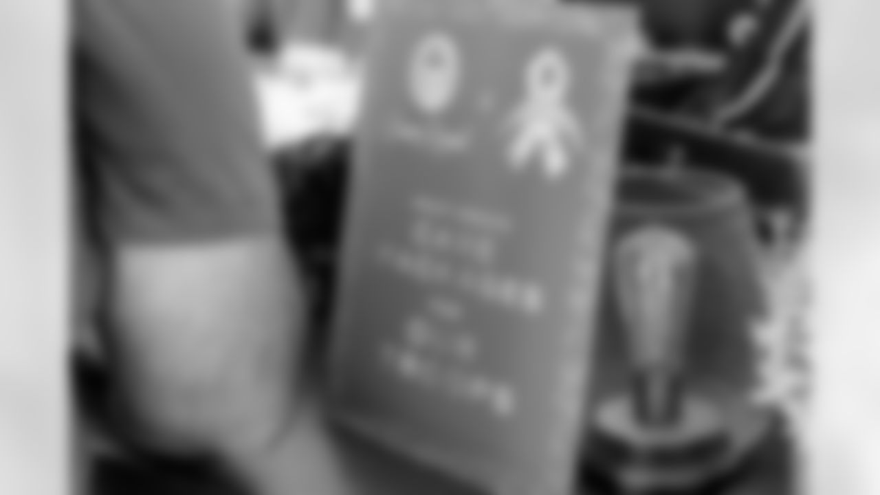 The Los Angeles Chargers play the Tennessee Titans on Sunday, November 10, 2024 at SoFi Stadium in Inglewood, CA.
[FINAL SCORE: LAC 27 - TEN 17]