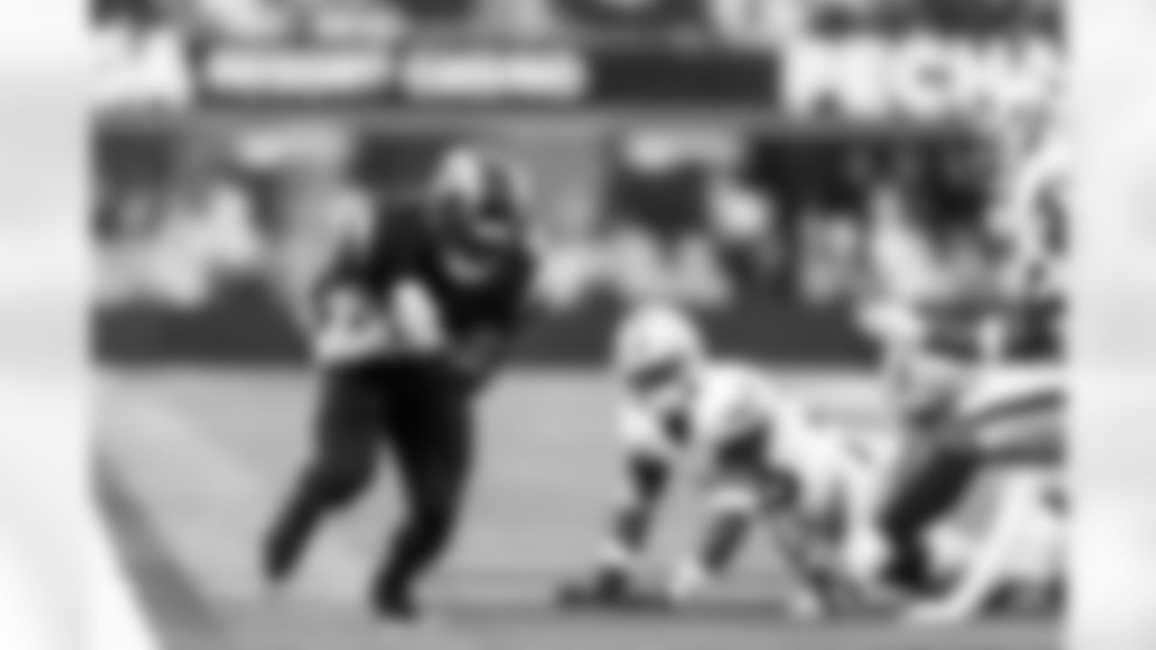 RB Kimani Vidal (30)