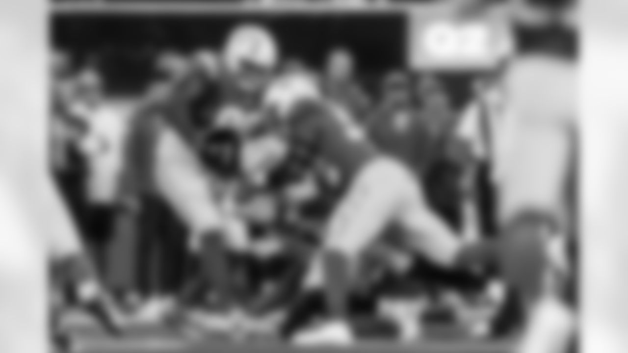 Check out the best shots from the Chargers Week 10 matchup against the Steelers!