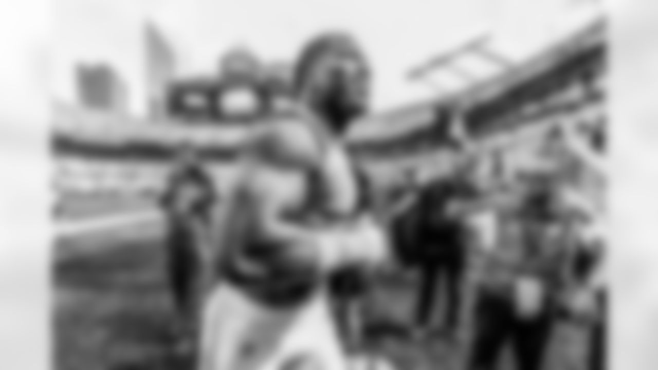 The Los Angeles Chargers play the Carolina Panthers on Sunday, September 15, 2024 at Bank of America Stadium in Charlotte, NC.
[FINAL SCORE: LAC 26 - CAR 3]