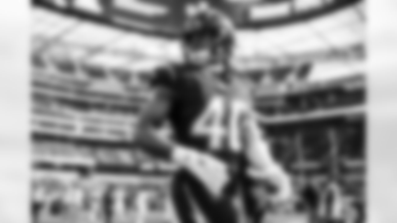 S Kendall Williamson (40)