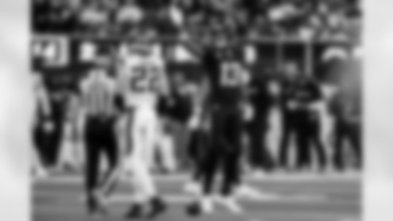 Check out the best shots from the Chargers Week 8 matchup against the Vikings!