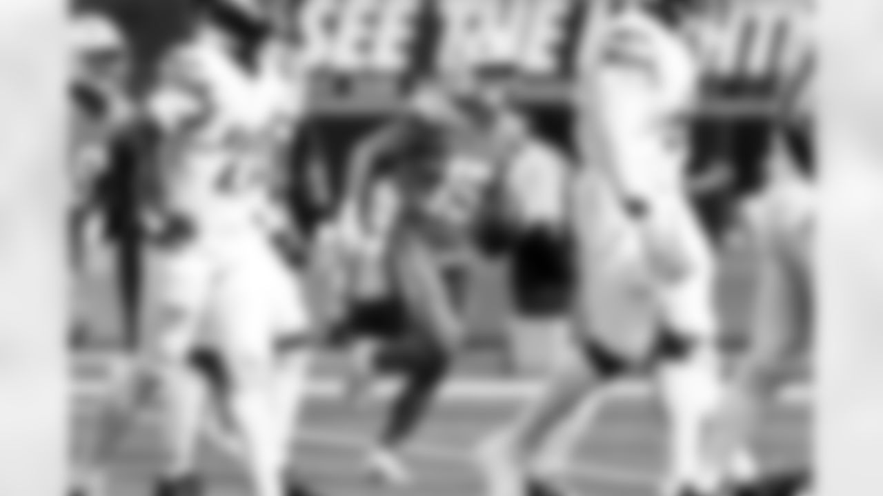 WR Ladd McConkey (15)