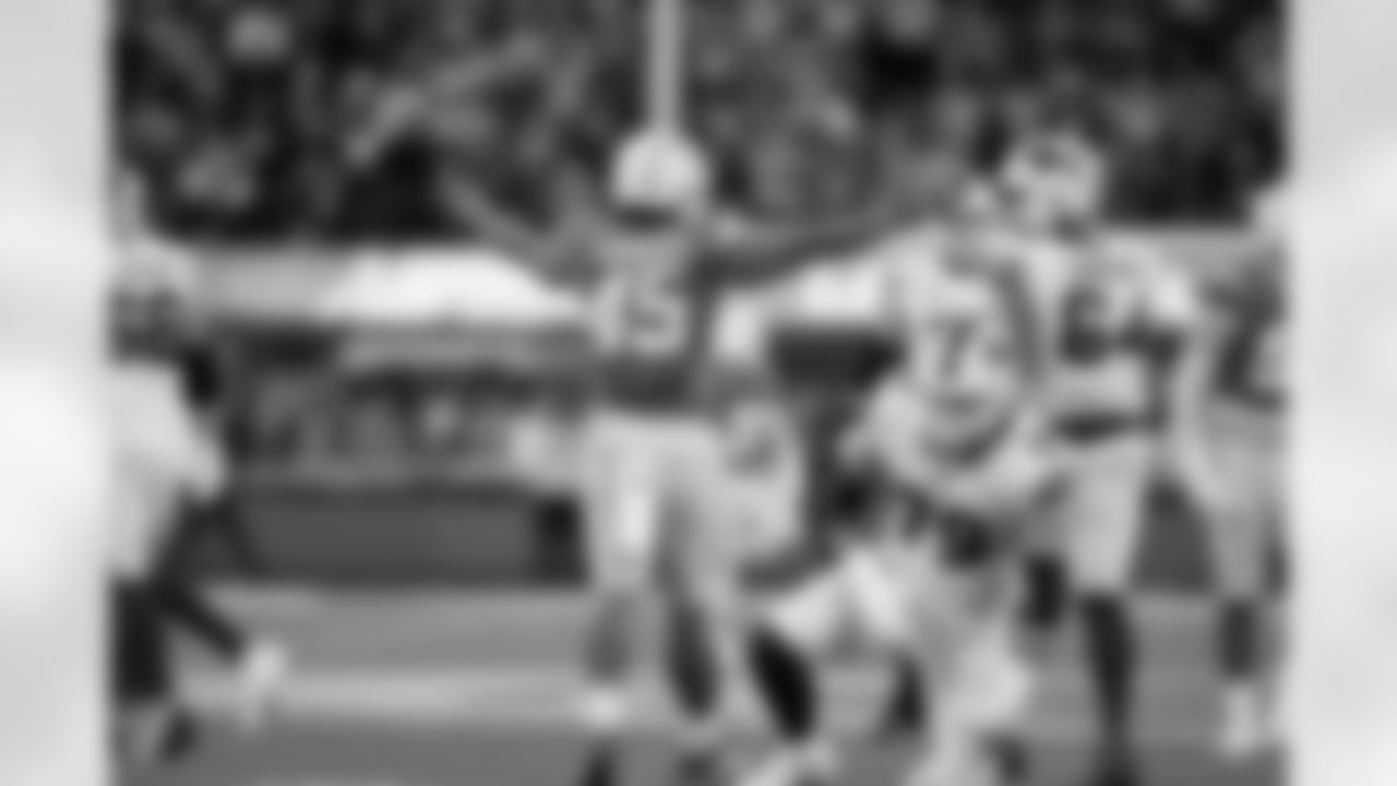 The Los Angeles Chargers play the Buffalo Bills on Saturday, December 23, 2023 at SoFi Stadium in Inglewood, CA.
[FINAL SCORE: BUF 24 - LAC 22]