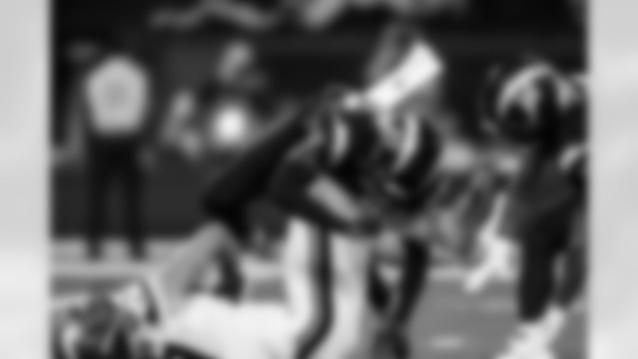 S RJ Mickens (27)