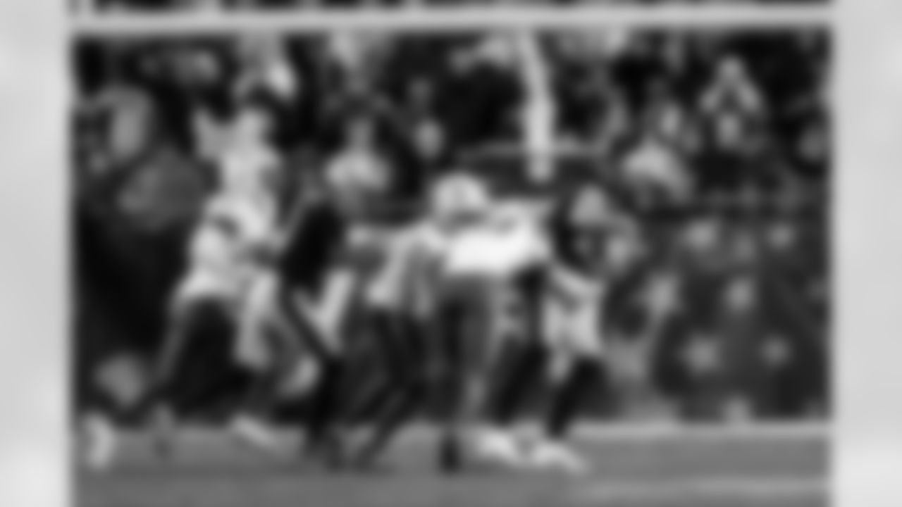 DB Elijah Molden (2) and CB Tarheeb Still (29)