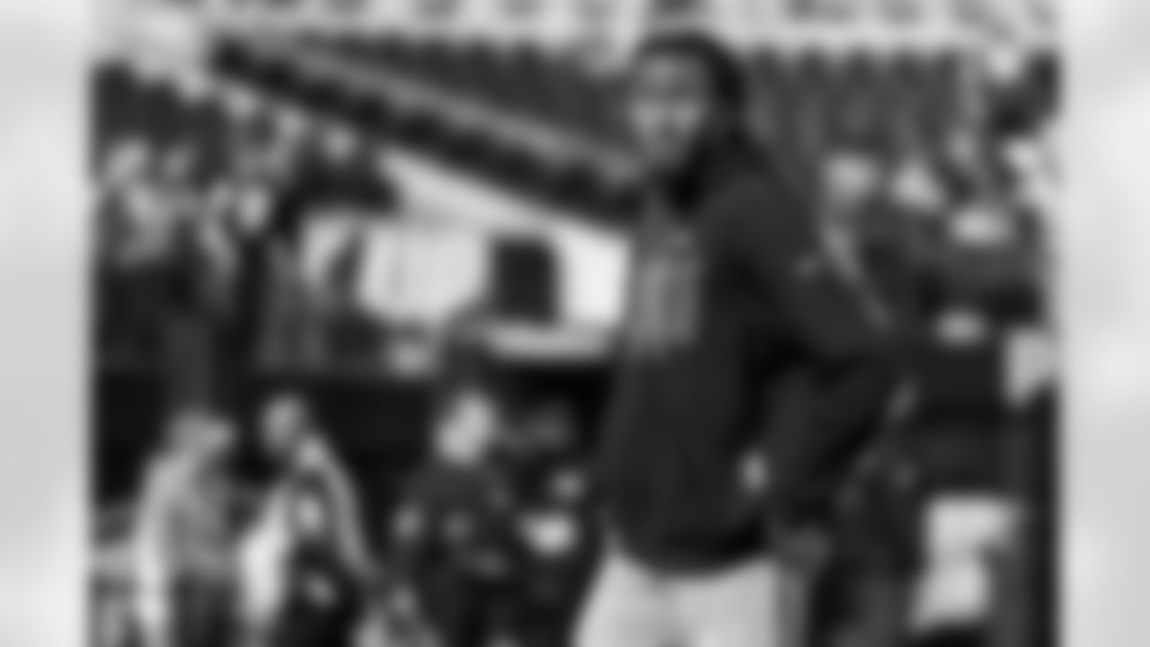 Check out the best shots from the Chargers Week 17 matchup against the Texans!