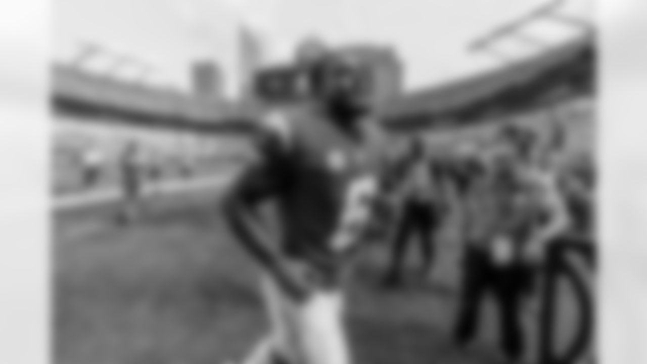 The Los Angeles Chargers play the Carolina Panthers on Sunday, September 15, 2024 at Bank of America Stadium in Charlotte, NC.
[FINAL SCORE: LAC 26 - CAR 3]