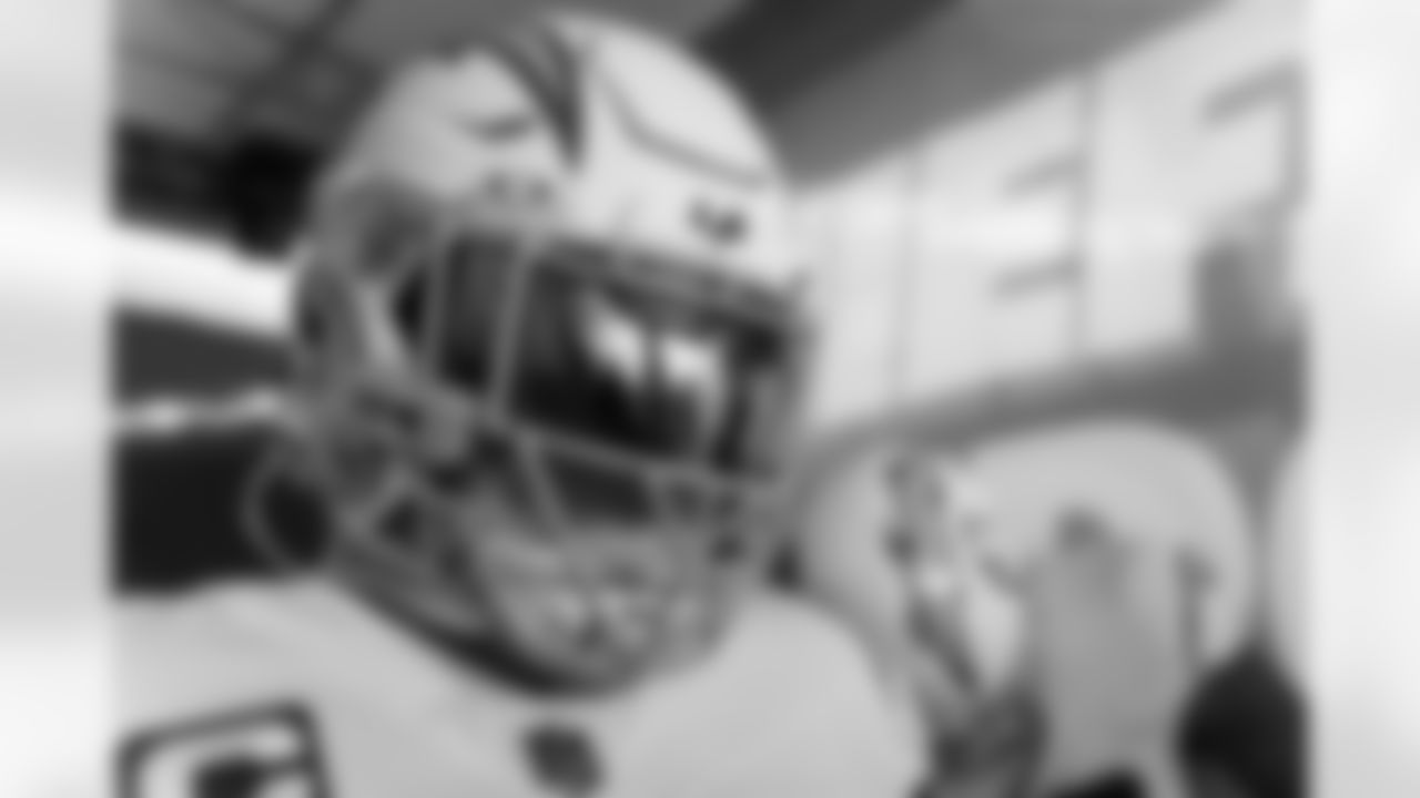 LB Daiyan Henley (0)