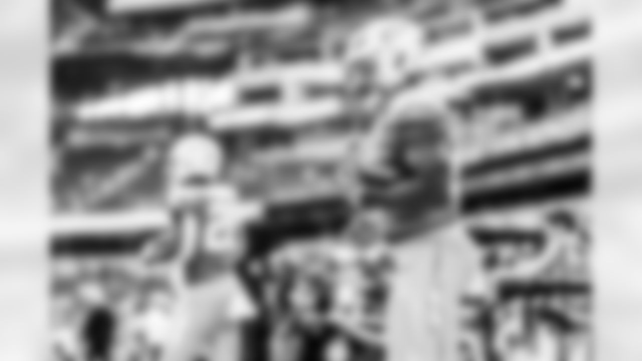 The Los Angeles Chargers play the Las Vegas Raiders on Sunday, September 8, 2024 at SoFi Stadium in Inglewood, CA.
[FINAL SCORE: LAC 22 - LV 10]