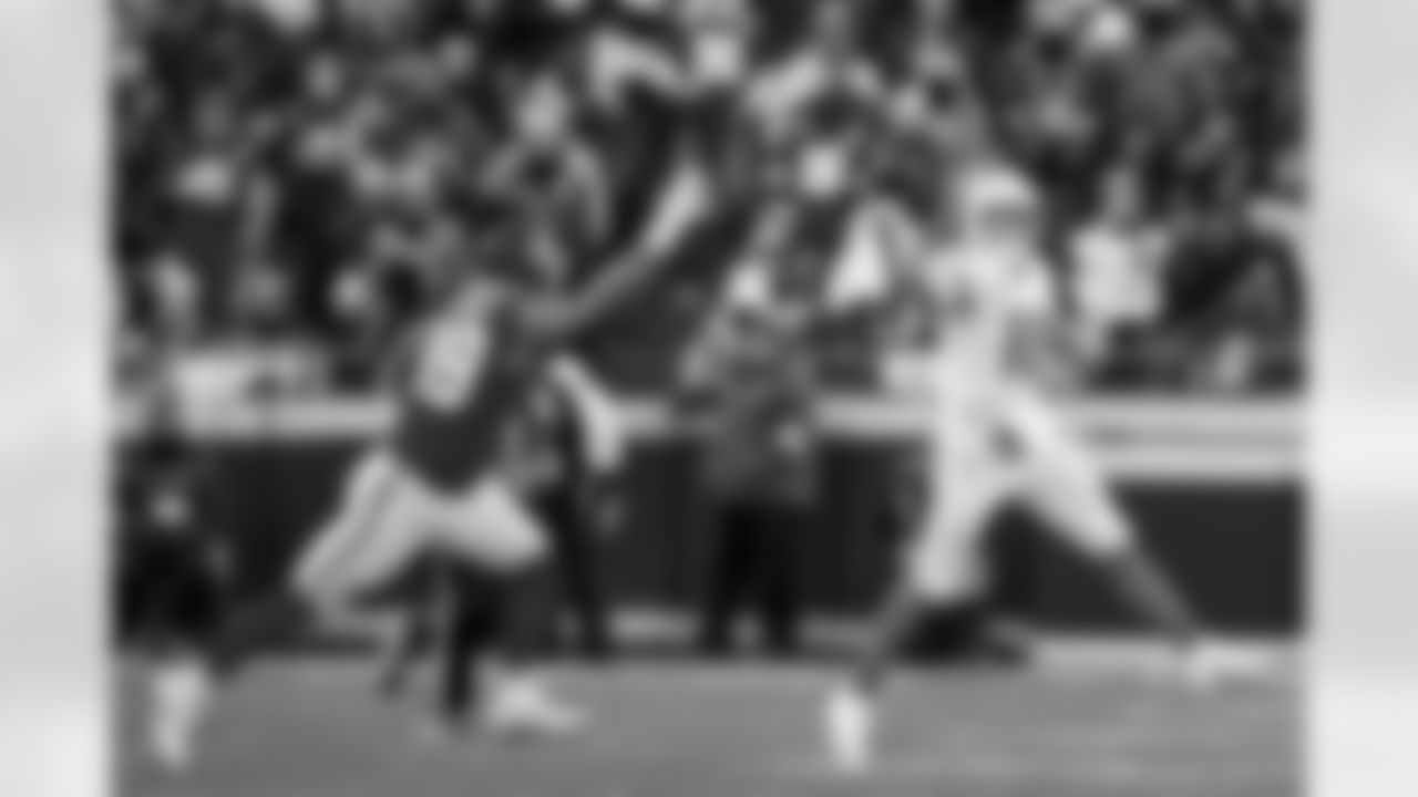 Check out the best shots from the Chargers Week 15 matchup against the Chiefs!