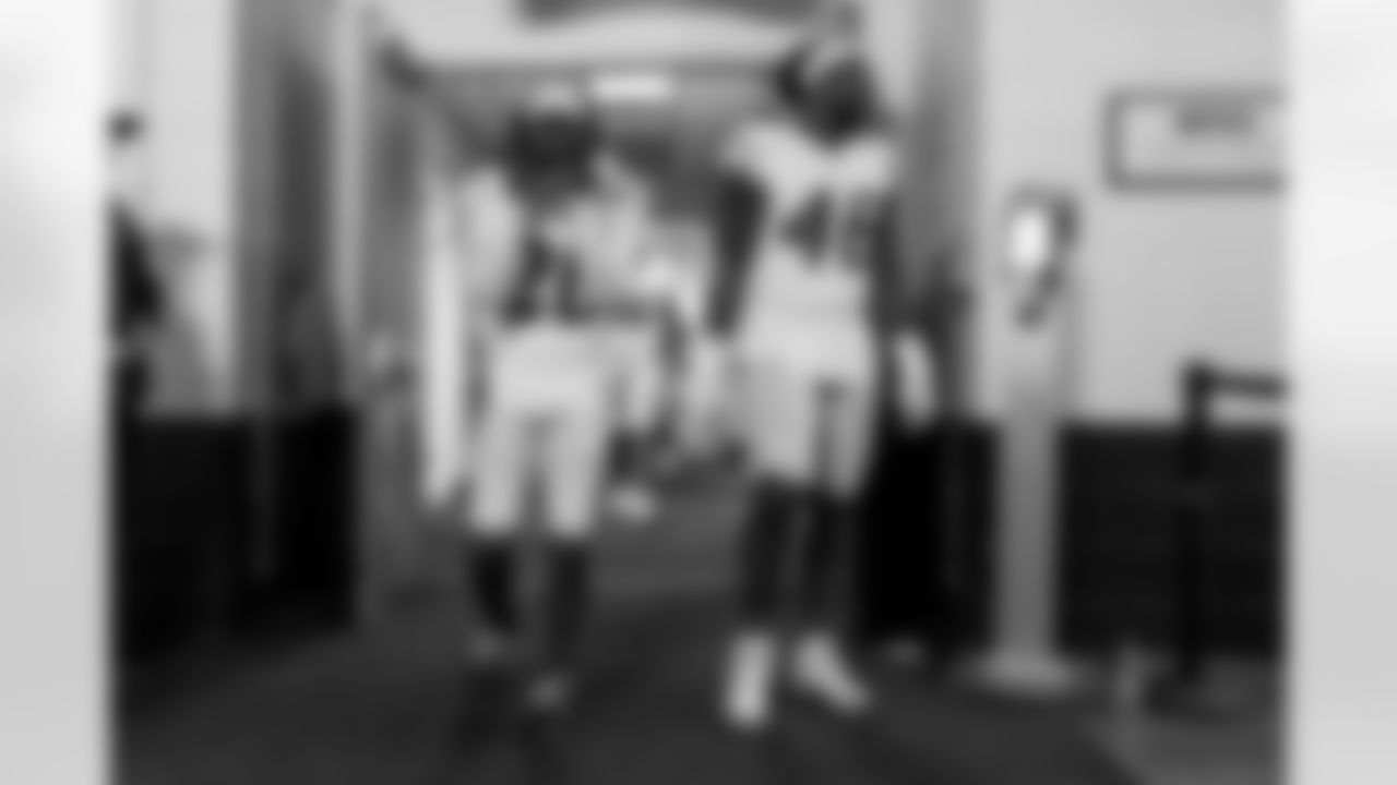 Check out the best shots from the Chargers Week 18 matchup against the Broncos!