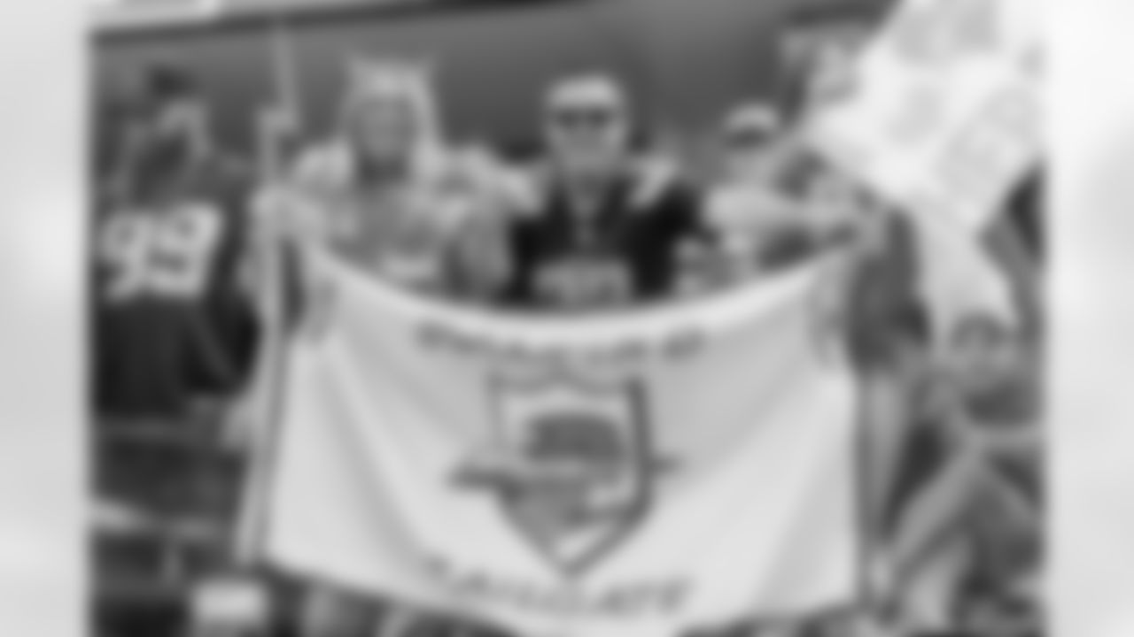 The Los Angeles Chargers play the Las Vegas Raiders on Sunday, October 1, 2023 at SoFi Stadium in Inglewood, CA.
[FINAL SCORE: LAC 24 - LV 17]