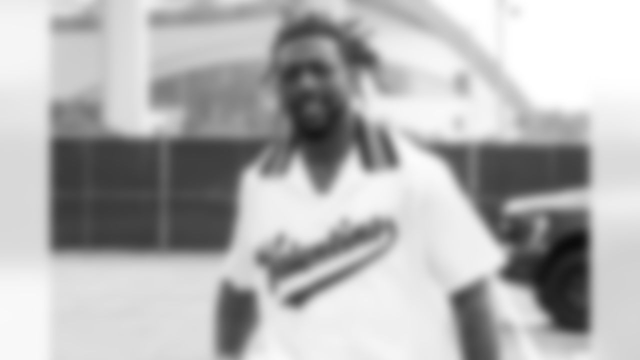 OLB Bud Dupree (48)