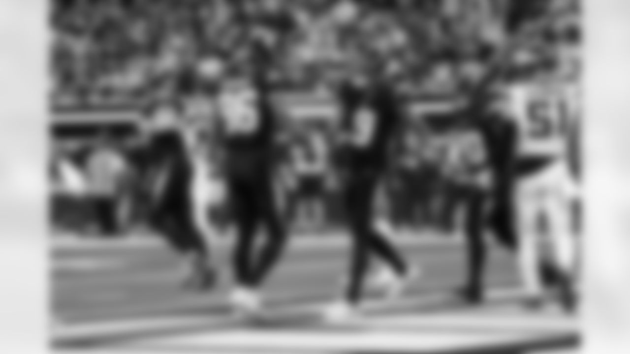 TE Oronde Gadsden (86) and WR Tre' Harris (9)