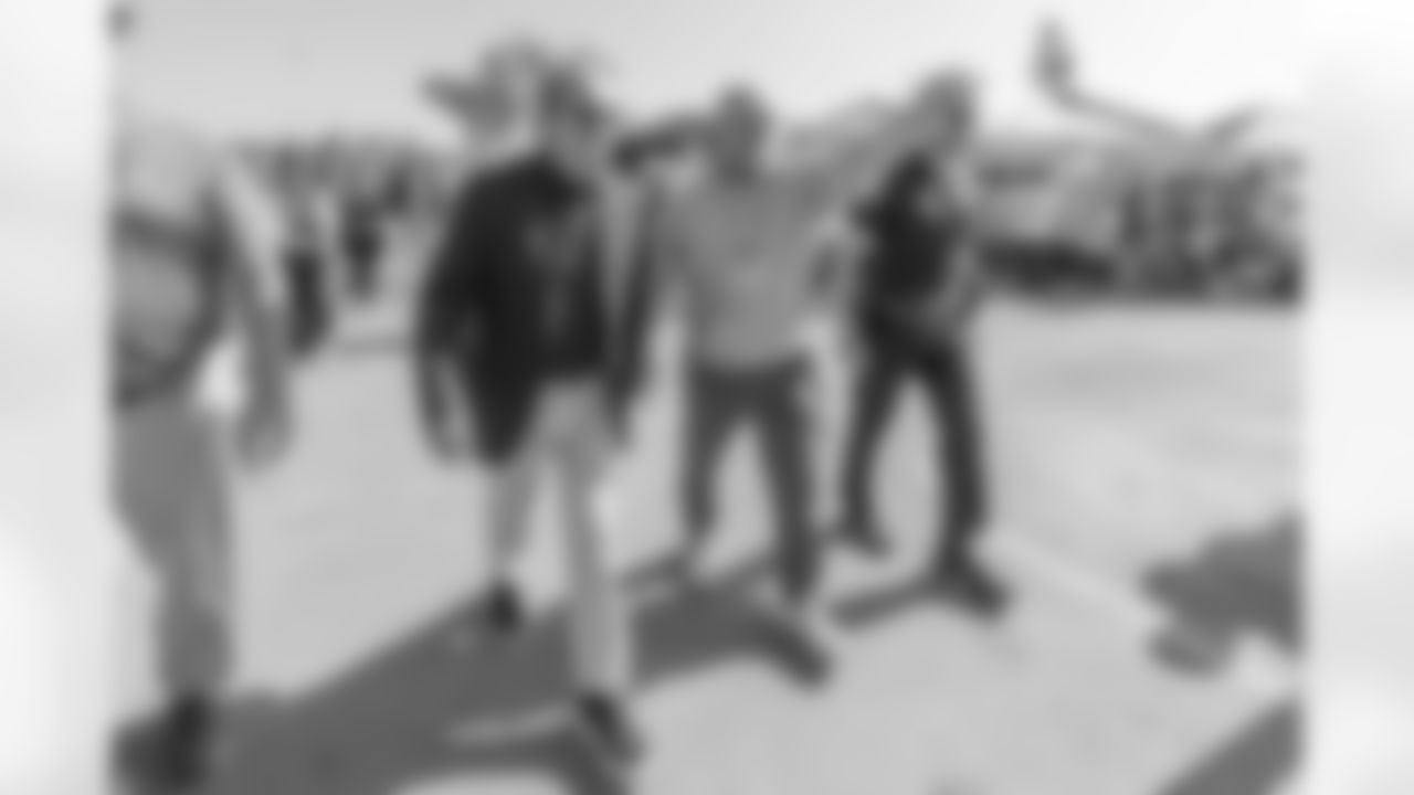 The Los Angeles Chargers play the Kansas City Chiefs on Sunday, September 29, 2024 at SoFi Stadium in Inglewood, CA.
[FINAL SCORE: KC 17 - LAC 10]