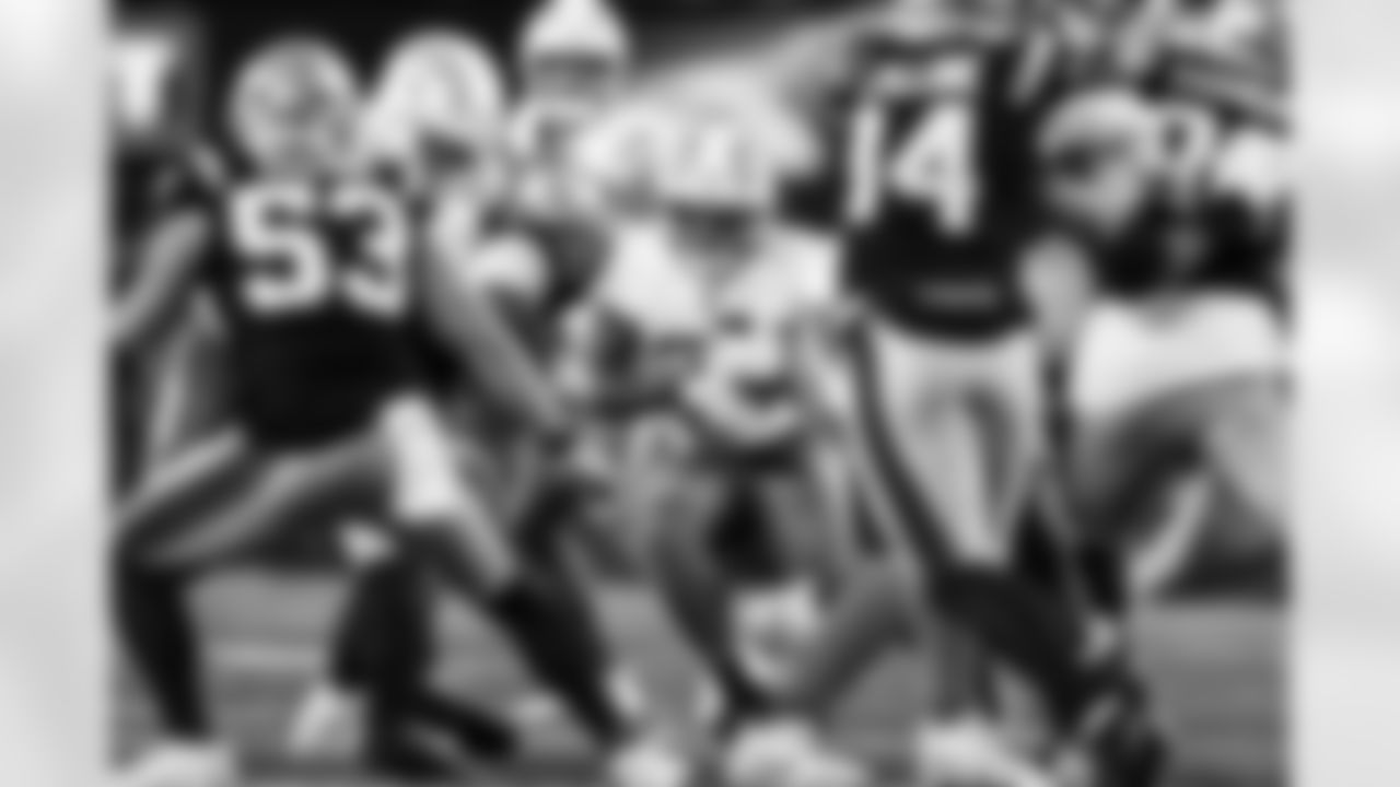 RB Kimani Vidal (30)