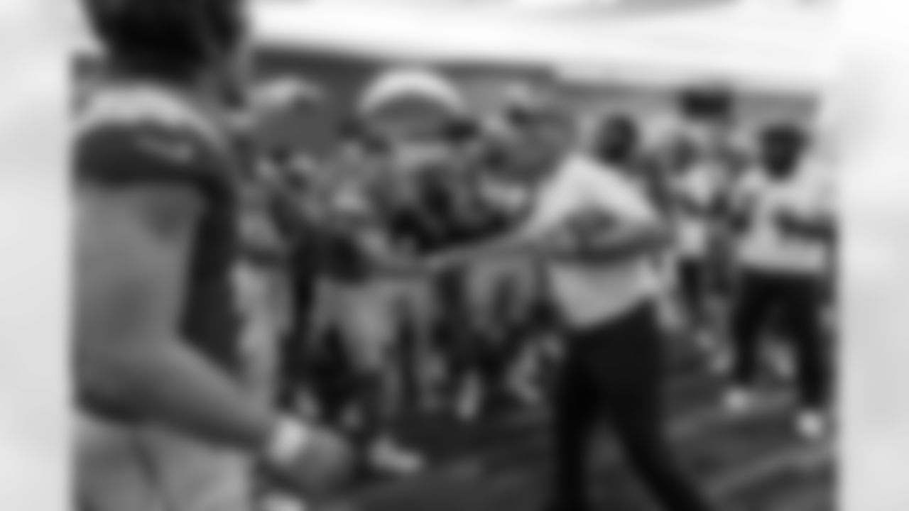 The Los Angeles Chargers play the Las Vegas Raiders on Sunday, September 8, 2024 at SoFi Stadium in Inglewood, CA.
[FINAL SCORE: LAC 22 - LV 10]