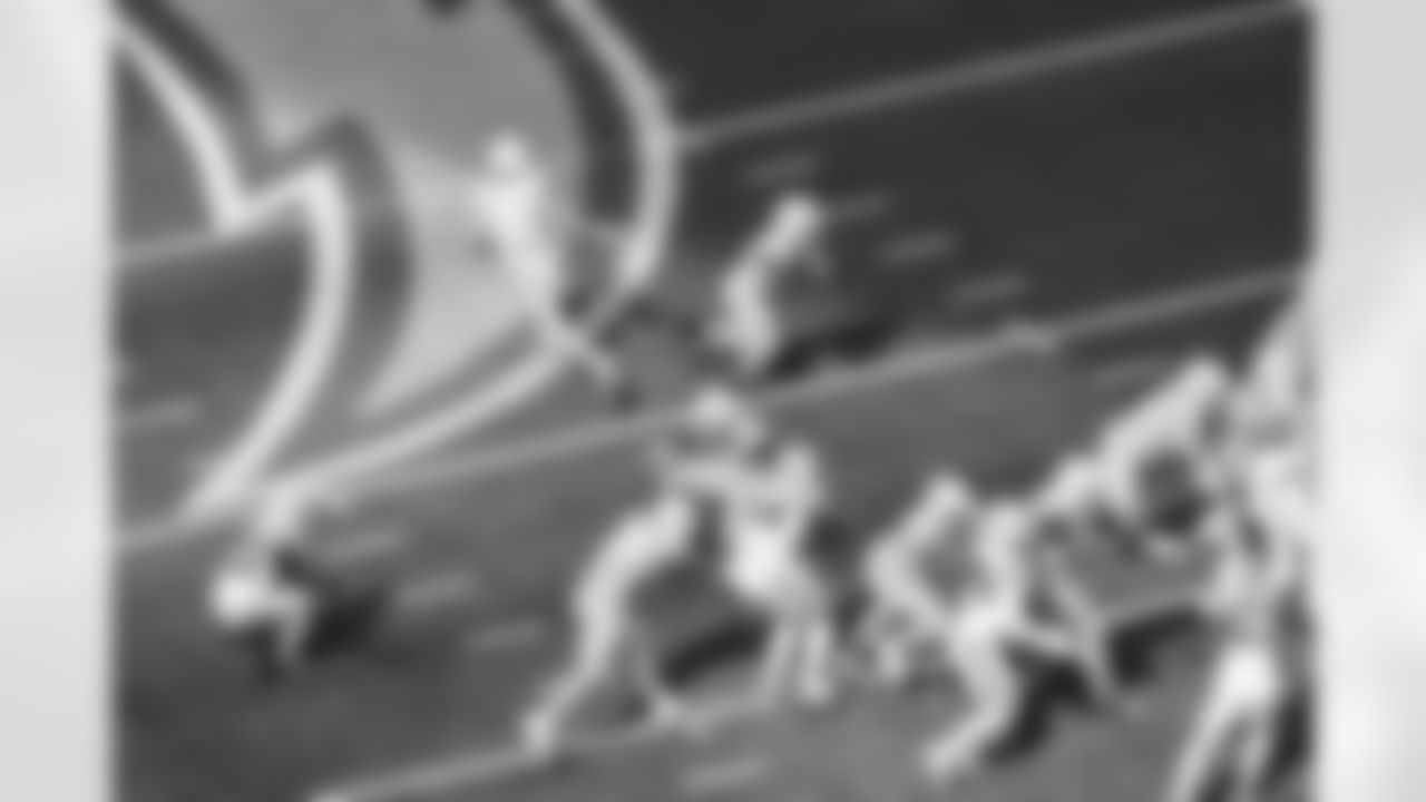 Check out the best shots from the Chargers Week 7 matchup against the Colts!