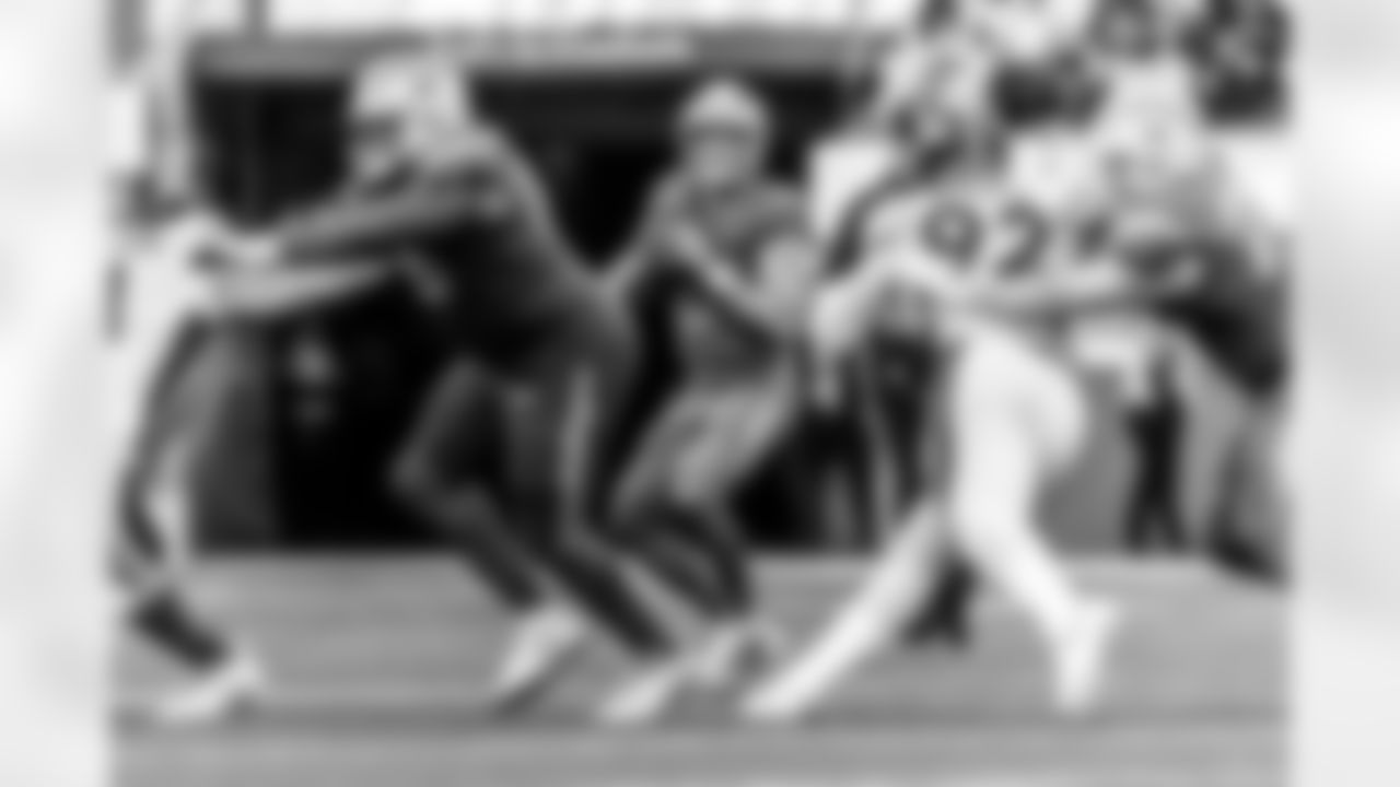 The Los Angeles Chargers play the Denver Broncos on Sunday, December 10, 2023 at SoFi Stadium in Inglewood, CA.
[FINAL SCORE: DEN 24 - LAC 7]