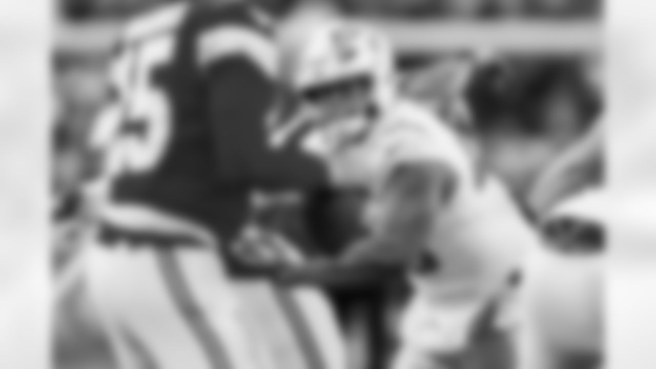 Chargers OLB Tuli Tuipulotu (#45) in action during their Pro Bowl season.