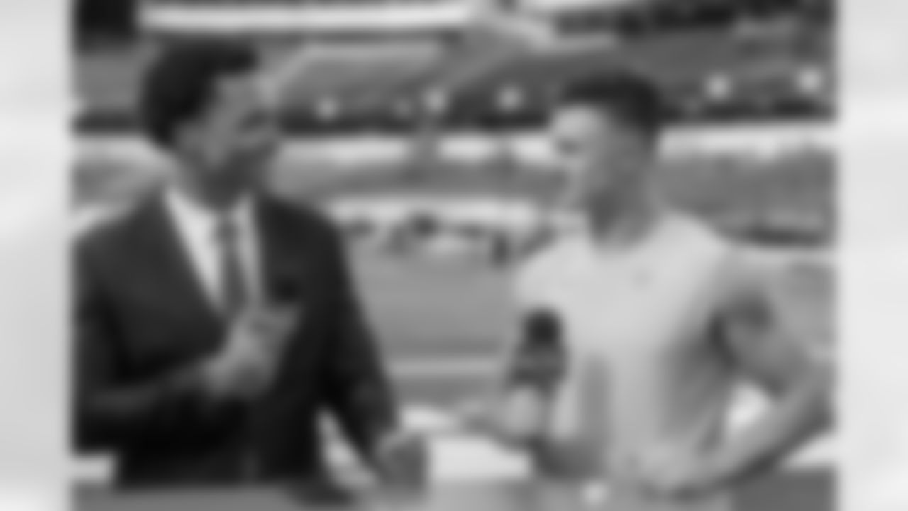 The Los Angeles Chargers play the Las Vegas Raiders on Sunday, September 8, 2024 at SoFi Stadium in Inglewood, CA.
[FINAL SCORE: LAC 22 - LV 10]