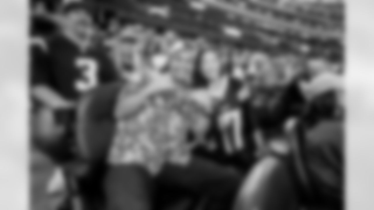 Check out some of the best photos of the Bolt Fam getting together at SoFi Stadium as the Chargers take on the Minnesota Vikings in Week 8!