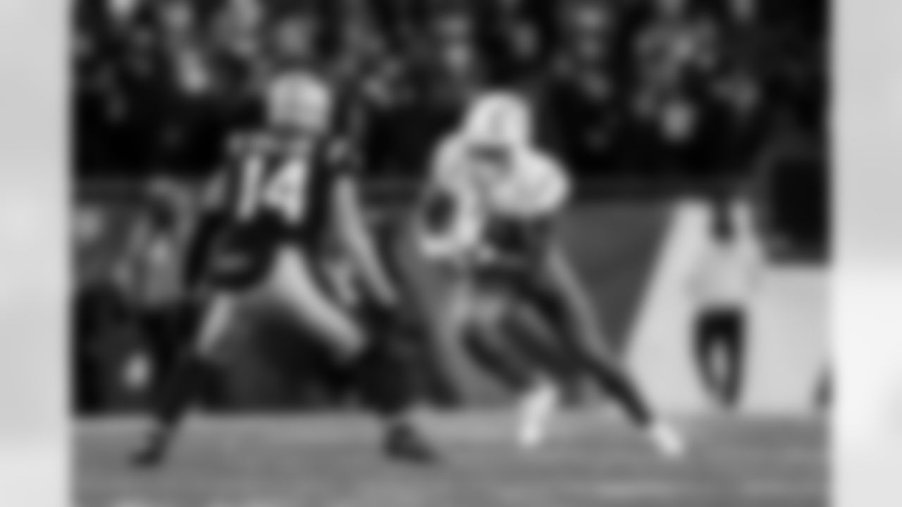 TE Oronde Gadsden (86)