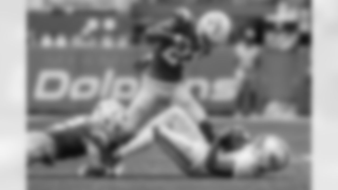 Take a look at the best photos of Chargers 2026 free agent Benjamin St-Juste