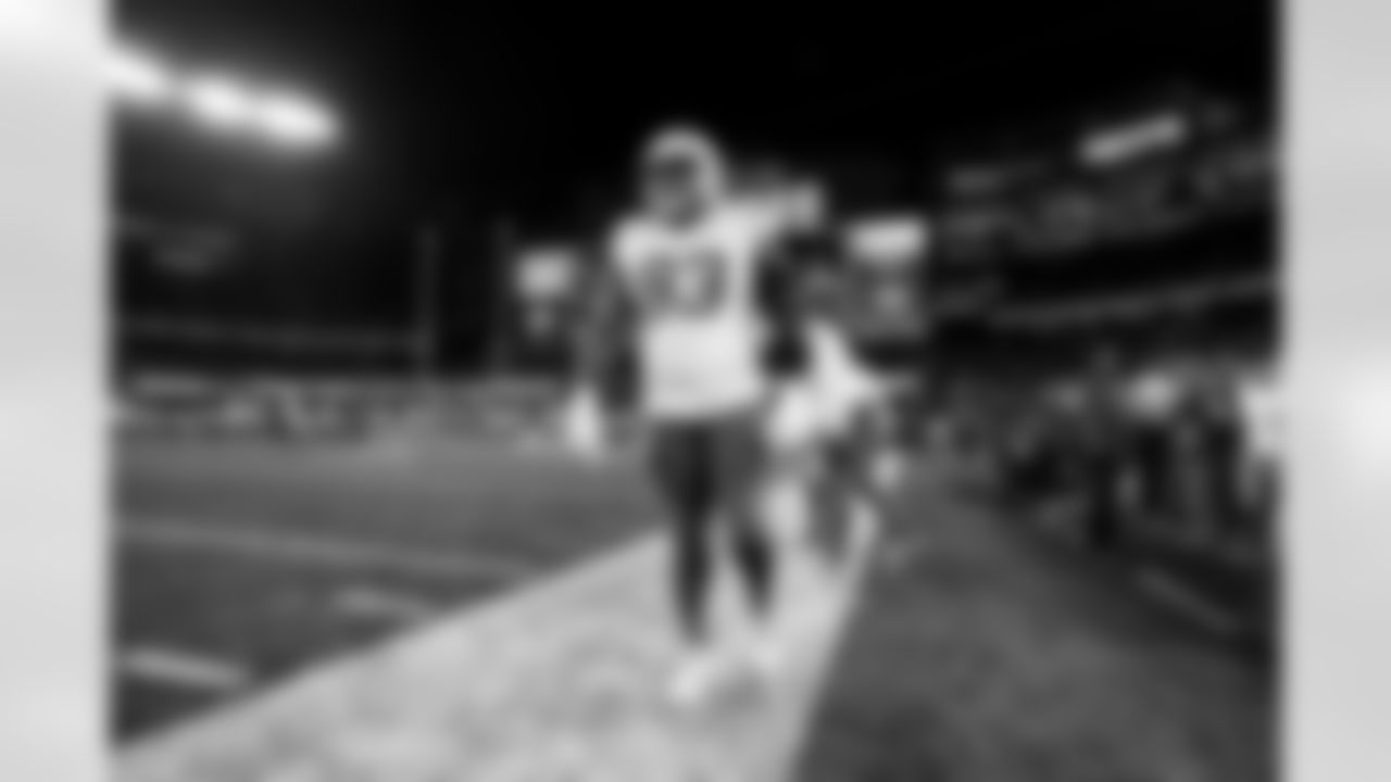 DL Otito Ogbonnia (93)