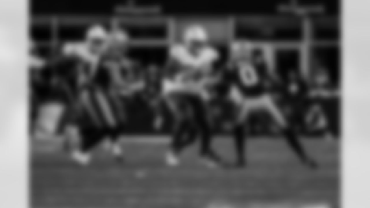 Take a look at the best photos of Chargers 2026 free agent Jamaree Salyer