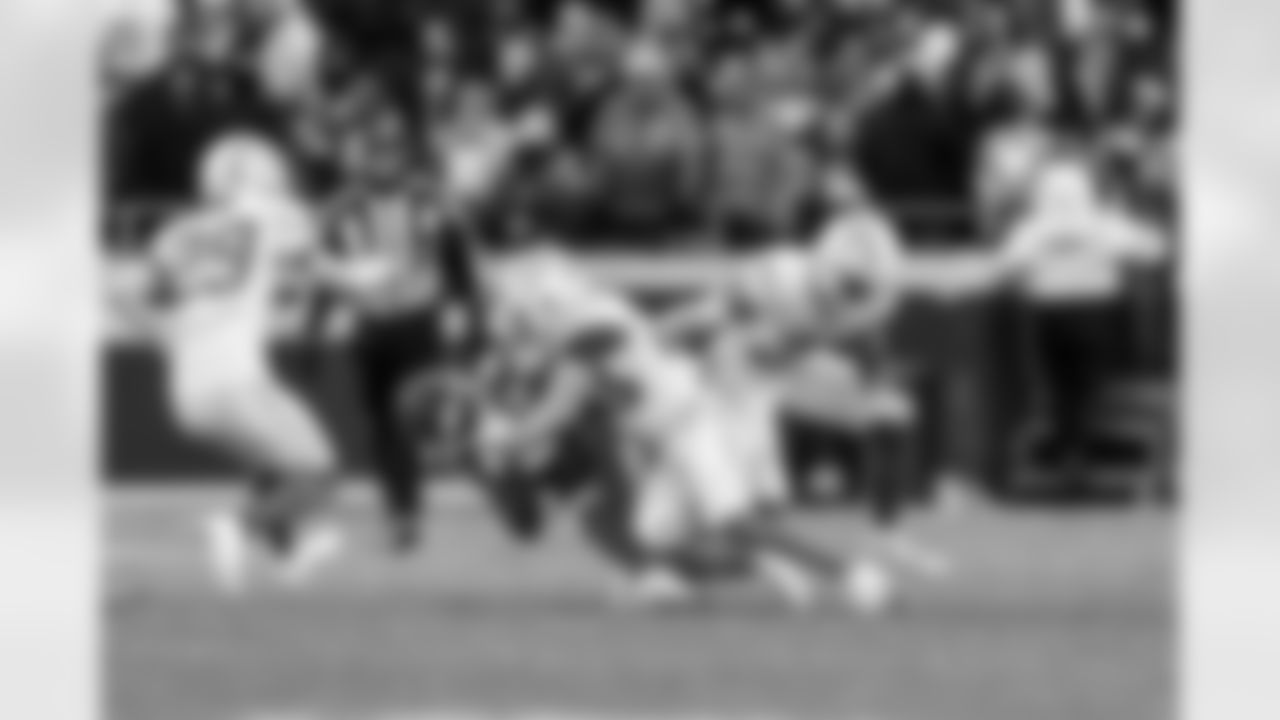 S Tony Jefferson (23)