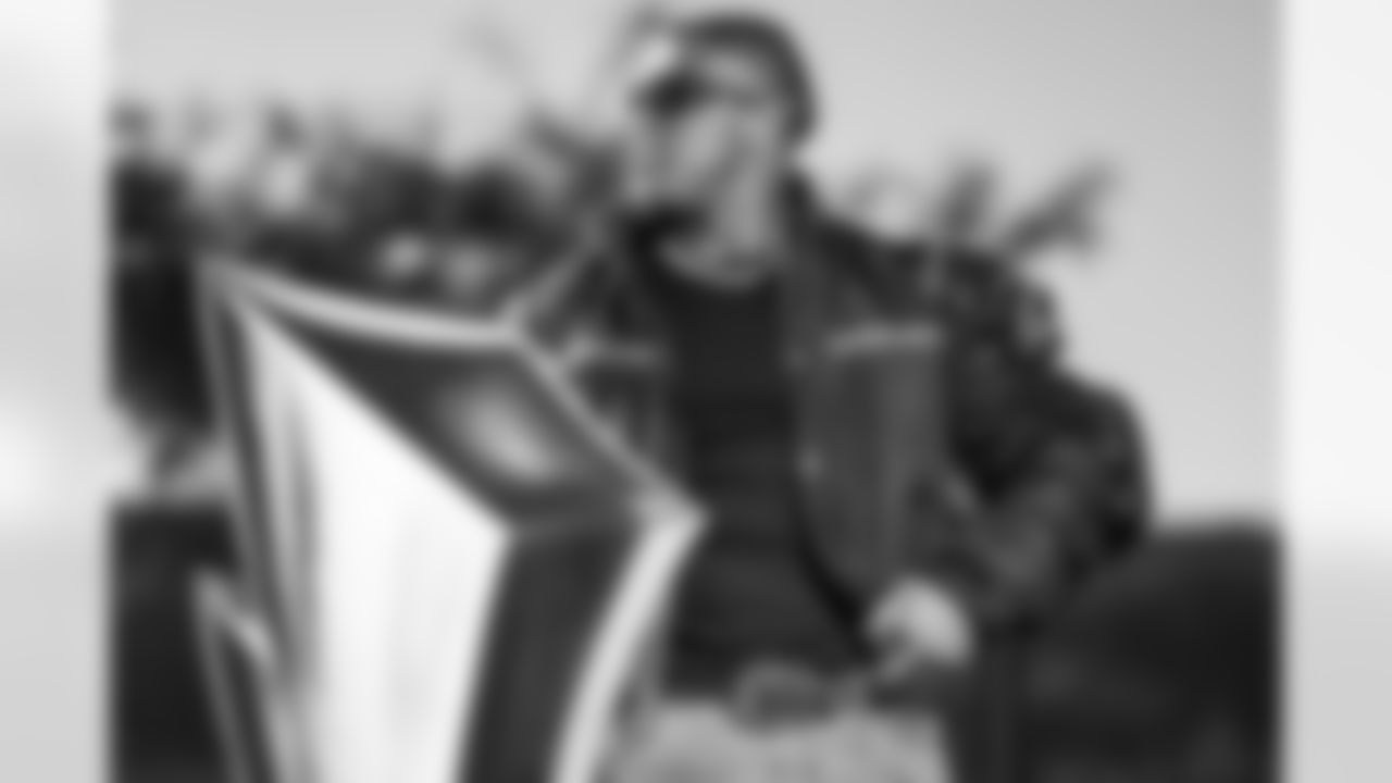 LB Daiyan Henley (0)