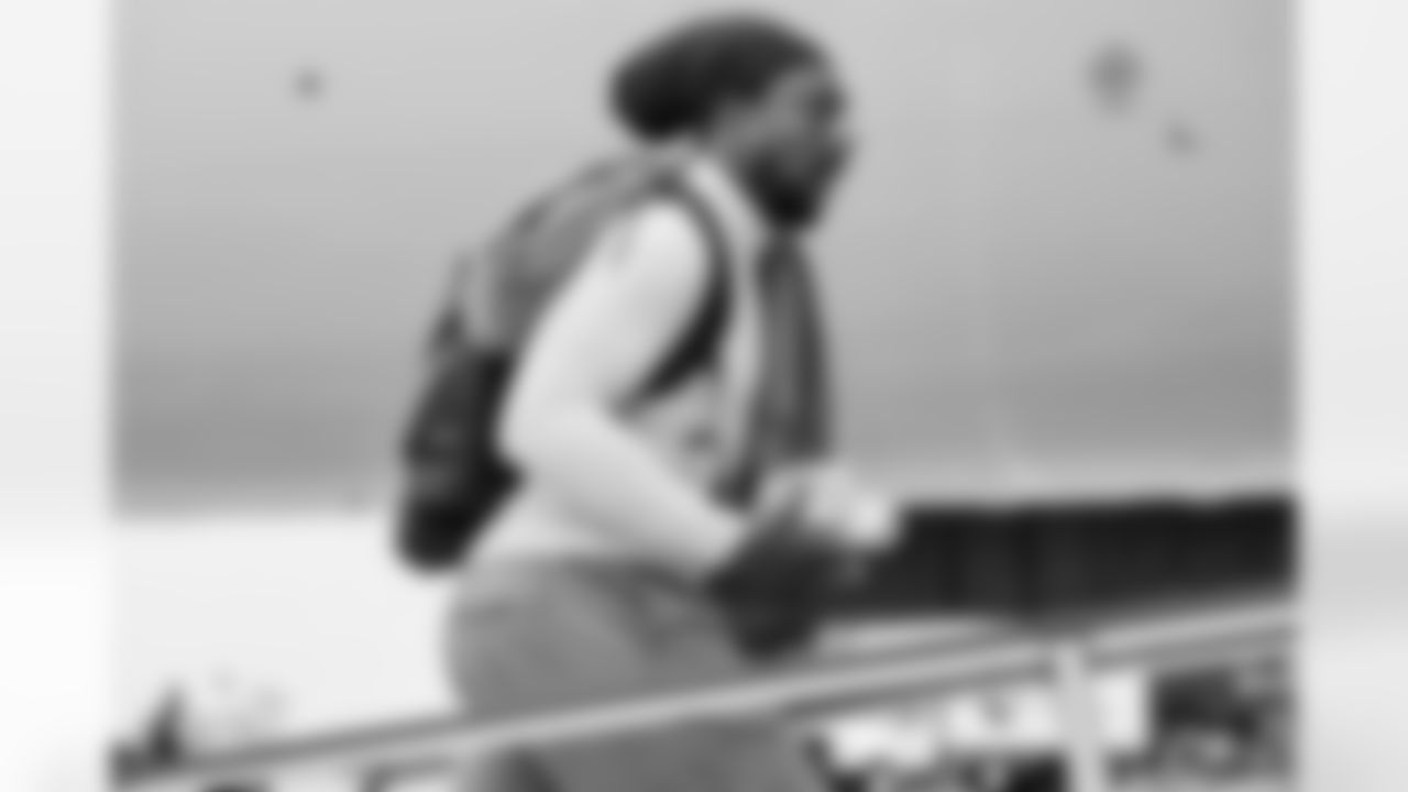 Los Angeles Chargers OLB Bud Dupree (48) travels to Denver on Saturday, Jan. 3, 2025 for the Week 18 regular season matchup against the Denver Broncos.