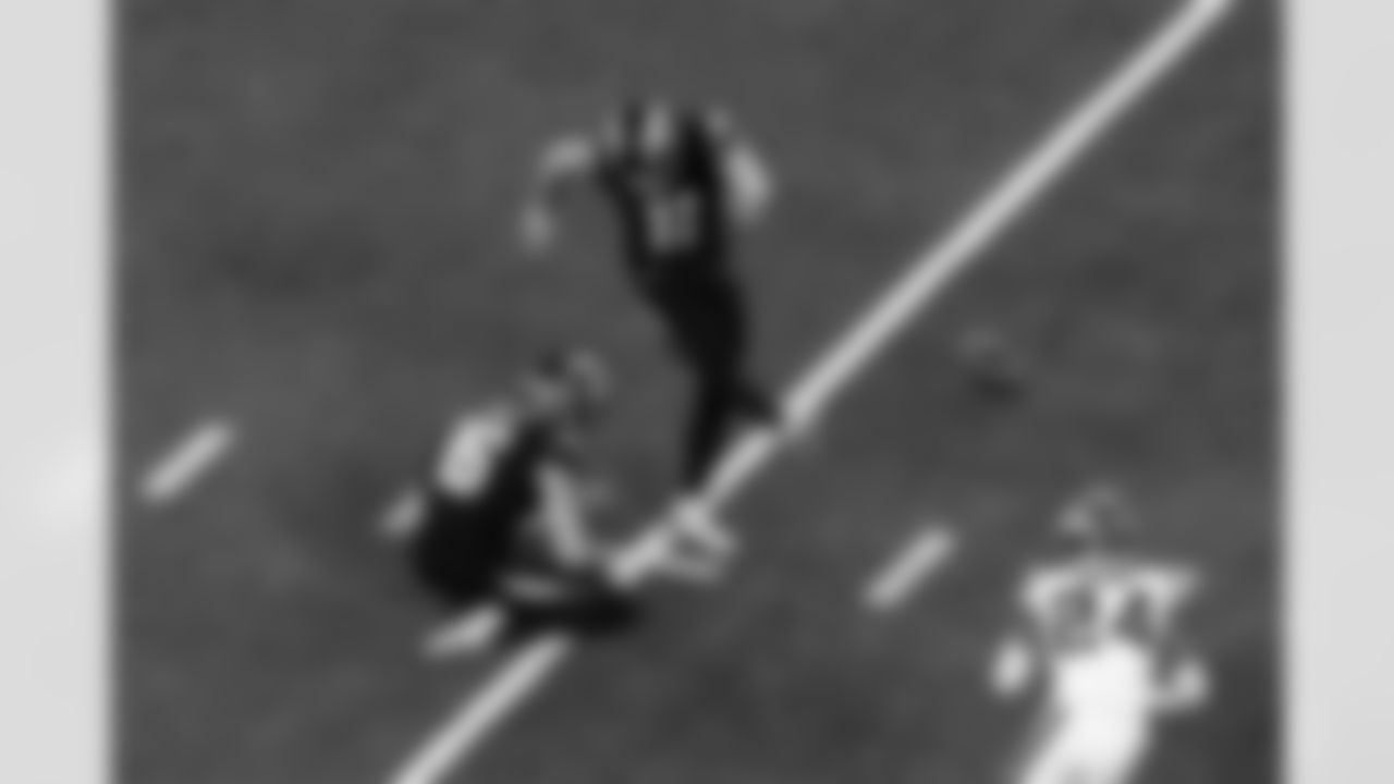 Take a look back at the best photos of Cameron Dicker's 2025 campaign.