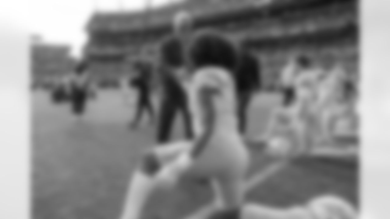 The Los Angeles Chargers play the Denver Broncos on Sunday, December 31, 2023 at Empower Field at Mile High in Denver, CO.
[FINAL SCORE: DEN 16 - LAC 9]