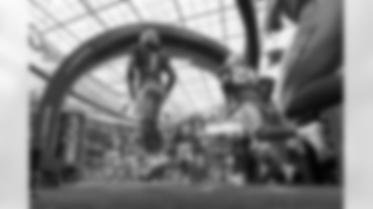 The Los Angeles Chargers play the Las Vegas Raiders on Sunday, October 1, 2023 at SoFi Stadium in Inglewood, CA.
[FINAL SCORE: LAC 24 - LV 17]