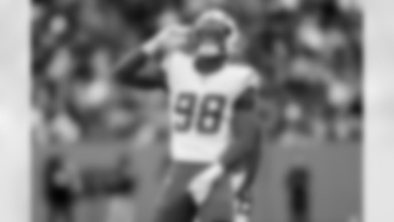 Take a look at the best photos of Chargers 2026 free agent Odafe Oweh