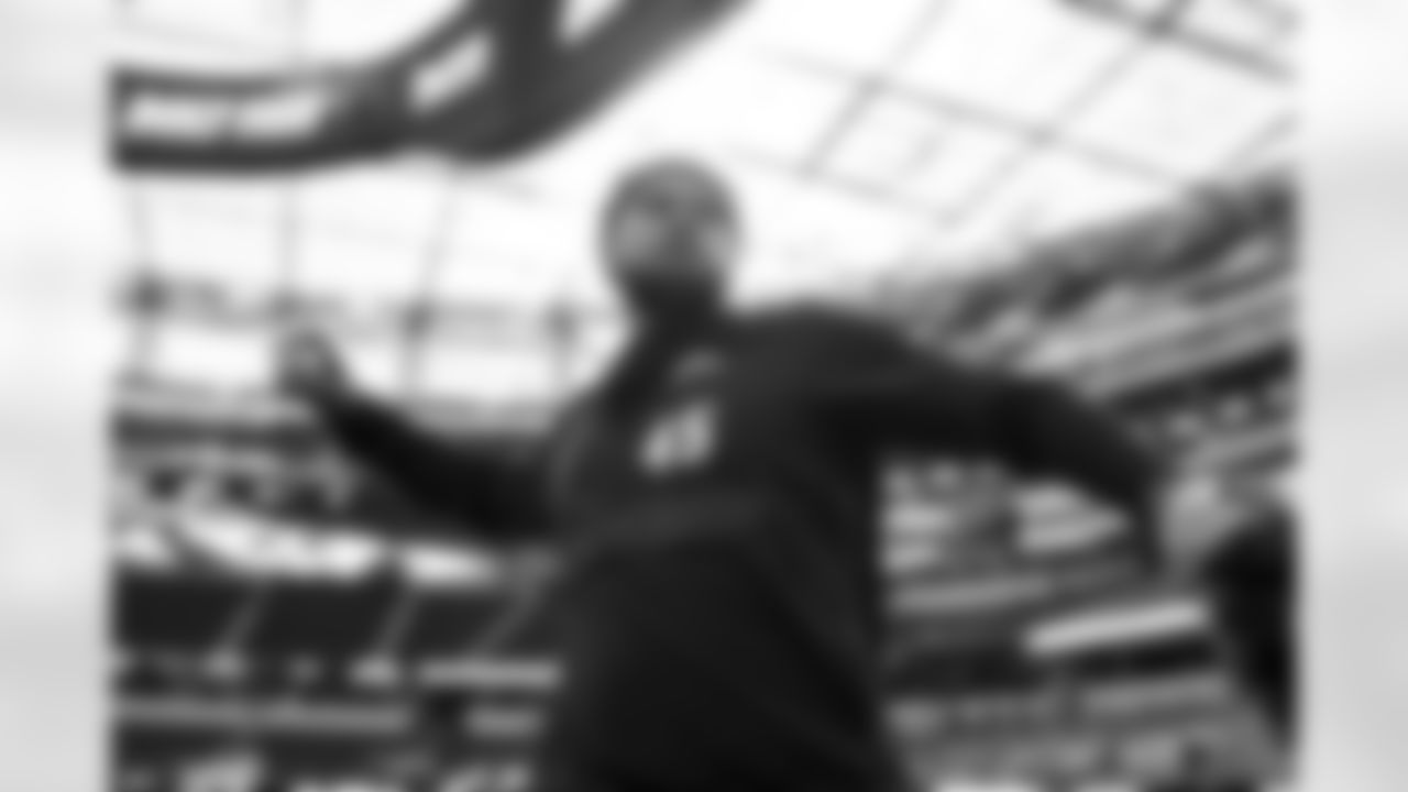 OLB Tuli Tuipulotu (45)