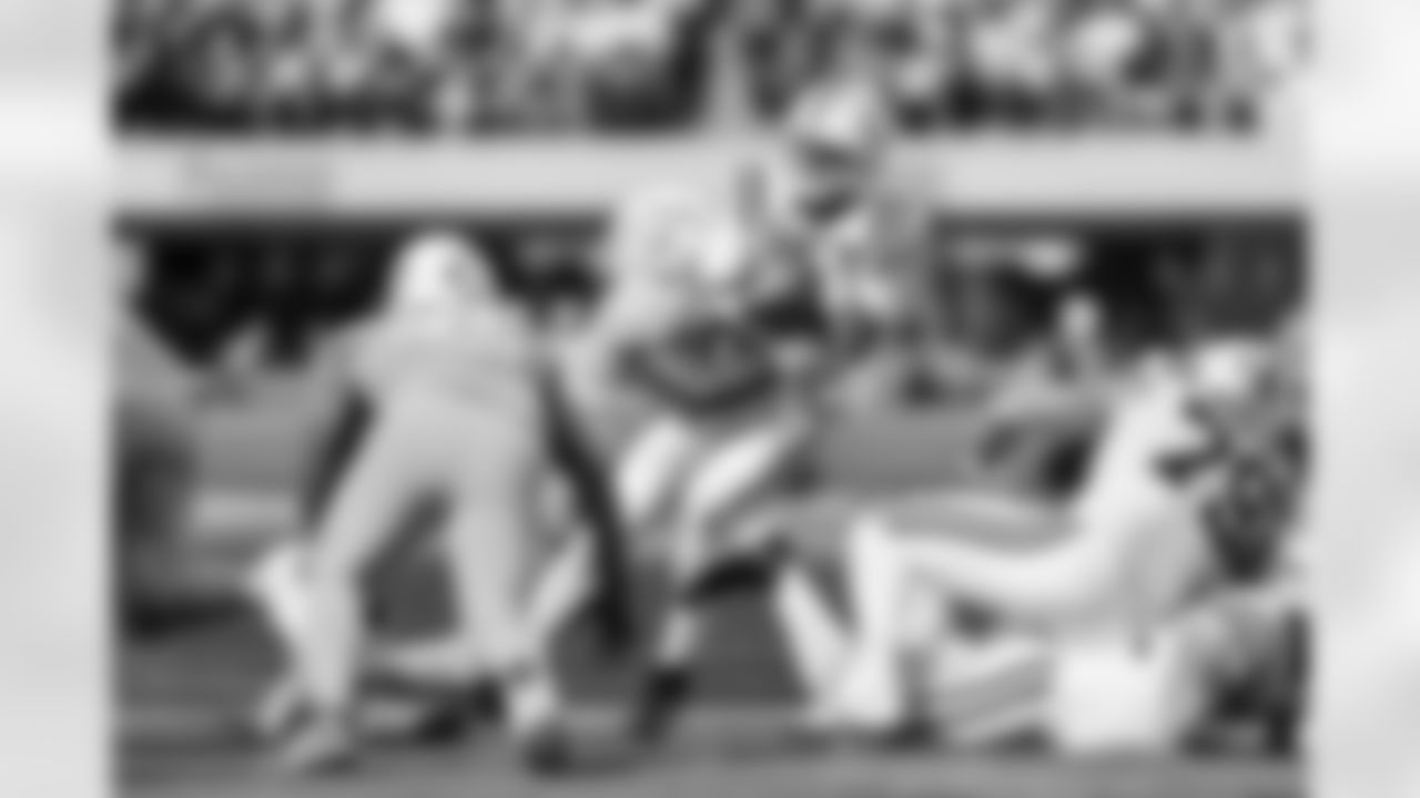 OLB Khalil Mack (52)