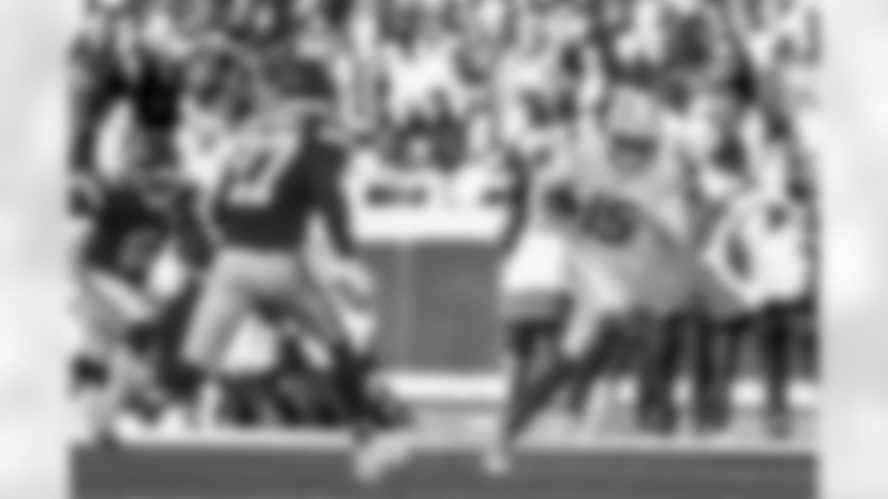 WR Ladd McConkey (15)