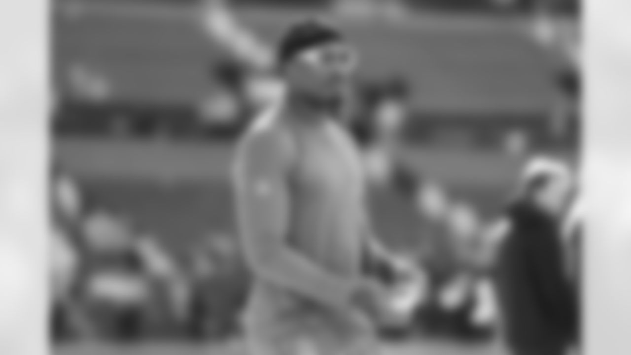 S Derwin James Jr. (3)